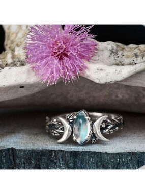 Vintage Triple Moon Crescent Band Moonlight Desing Ring